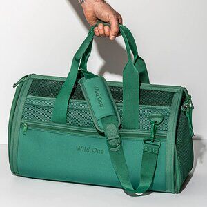 Wild One Green Travel Carrier